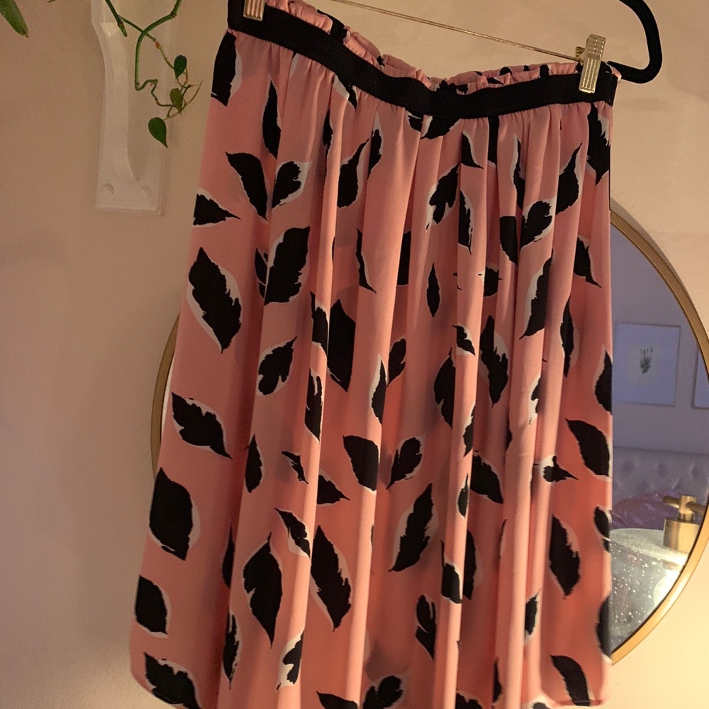 Loft Pink & Black feather skirt